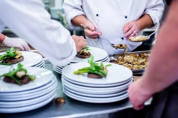 Les secrets de chefs pour réussir les plats complexes à tous les coups