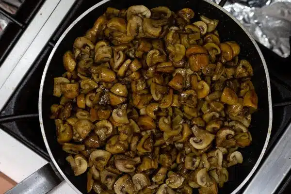 Les variétés de champignons à savourer en cuisine : conseils et recettes