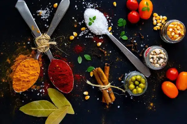 Découvrez les multiples bienfaits des épices en cuisine et apprenez à les utiliser de façon savoureuse
