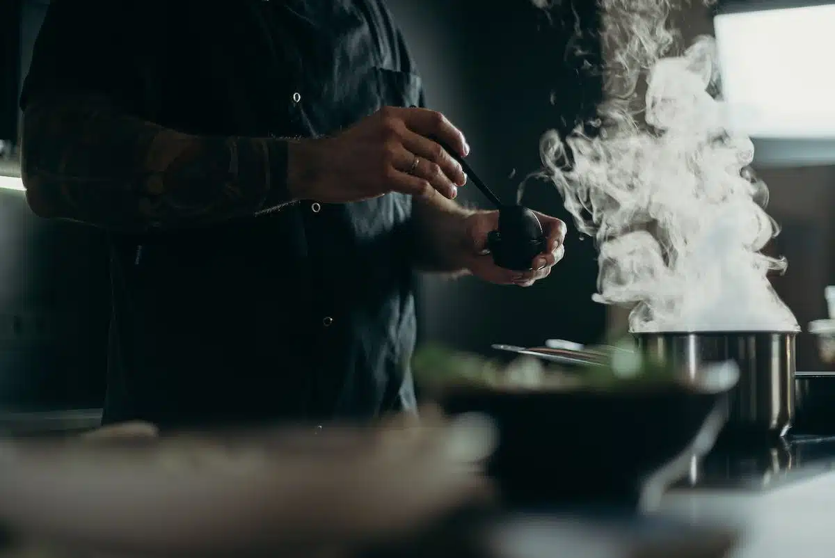 Augmentez la saveur de vos plats avec les astuces des chefs