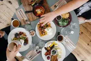 Organiser un brunch parfait : les conseils incontournables !