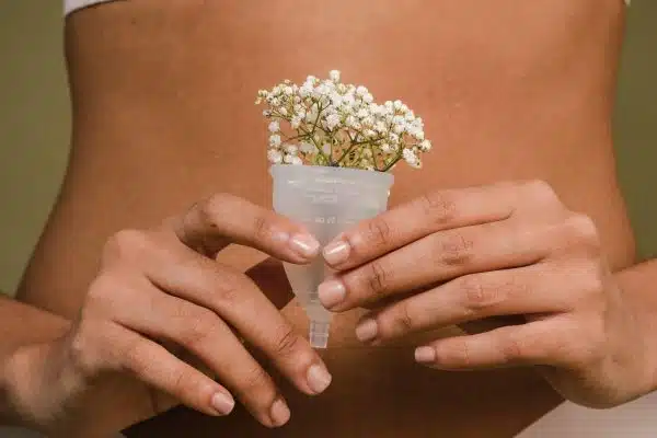 Les épices et herbes aromatiques : alliés incontournables pour une digestion optimale et une perte de poids efficace